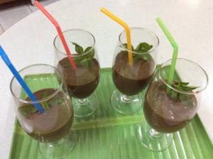 Làm Món Sinh Tố Cà Phê Với Chuối Và Trái Bơ